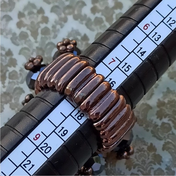 Chunky Stretchy Ring Metallic Black Charm Cluster Flower Beads Vintage Statement - Picture 6 of 15